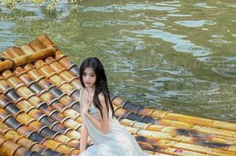 Diveintosummervibes!Kitkat Cosplay的阿尔托莉雅Alter泳装美图资源让你心情大好!